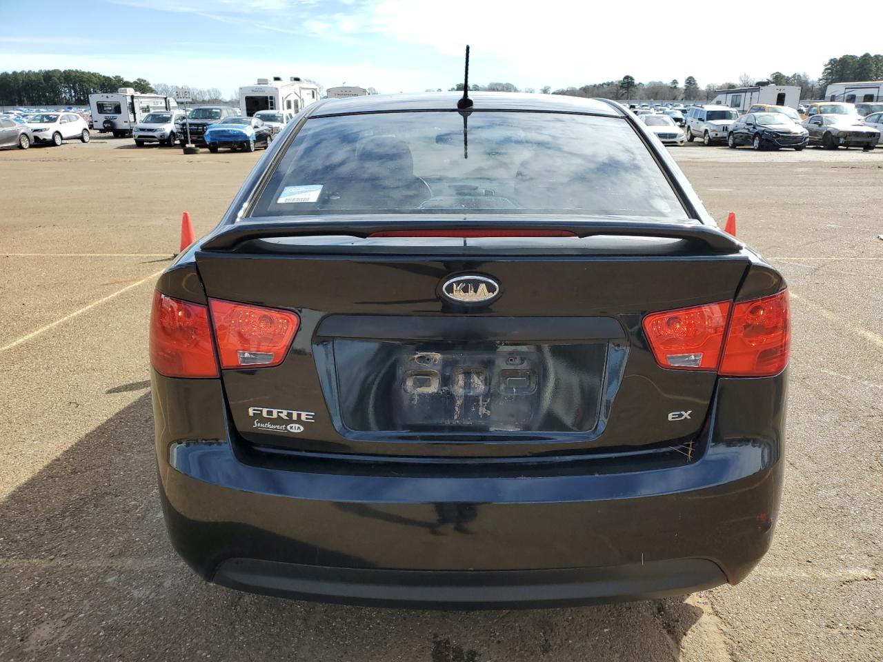2013 Kia Forte - Image 6