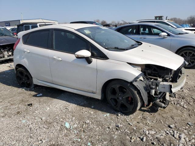  FORD FIESTA 2019 Белы