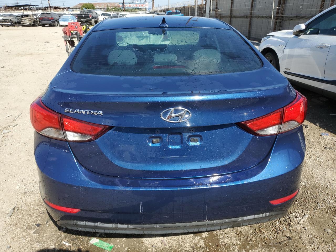 2015 Hyundai Elantra - Image 6