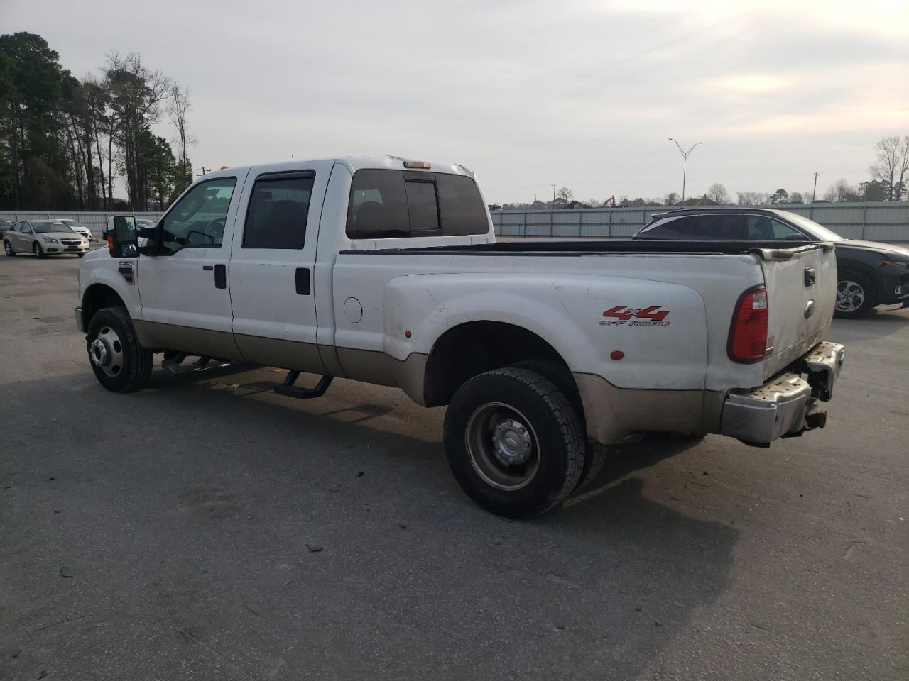 2009 Ford F350 - Image 2