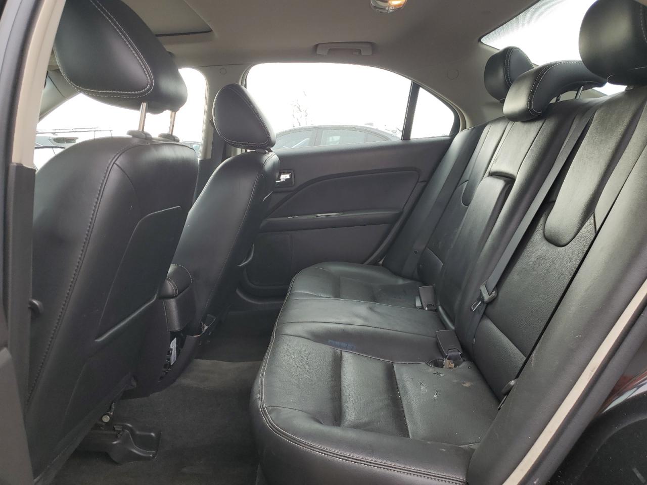 2011 Ford Fusion - Image 10