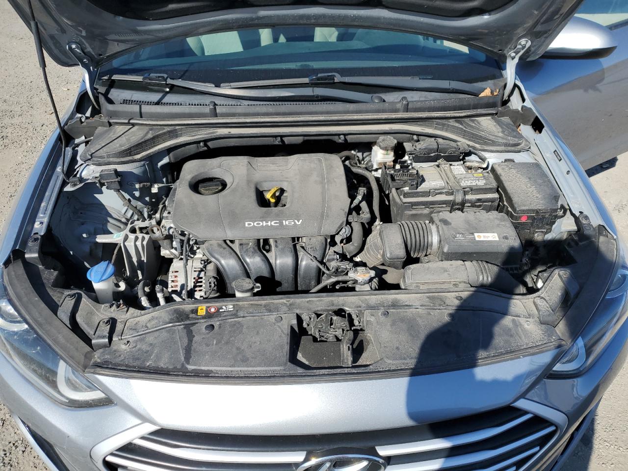 2017 Hyundai Elantra - Image 11