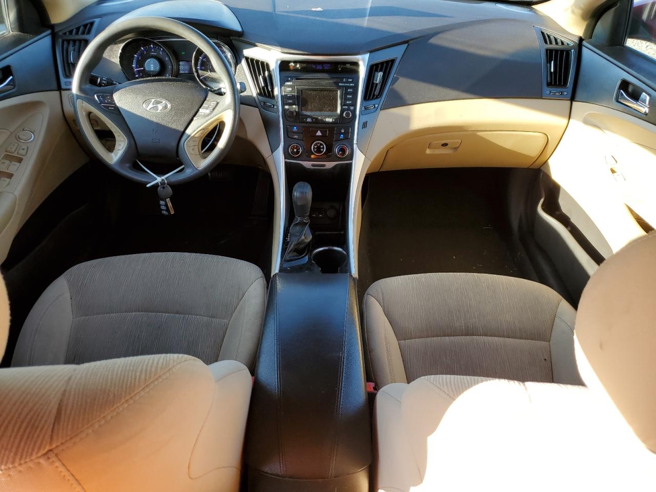 2014 Hyundai Sonata - Image 8