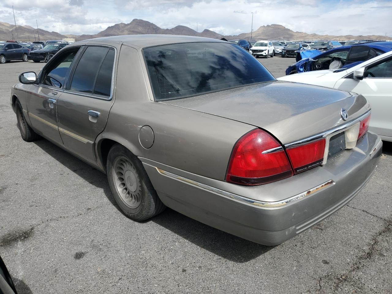 2002 Mercury Grand Marquis - Image 2