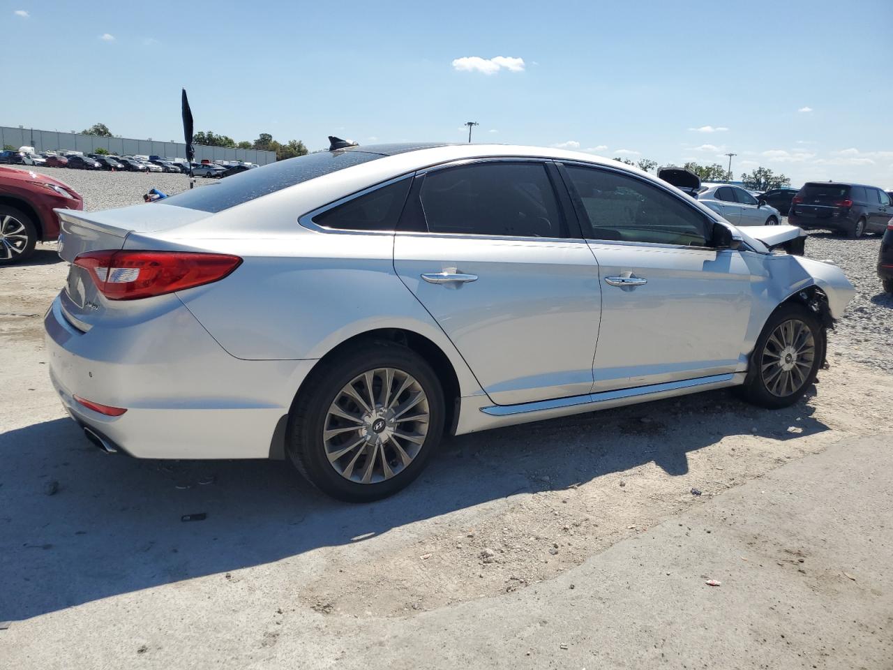 2015 Hyundai Sonata - Image 3