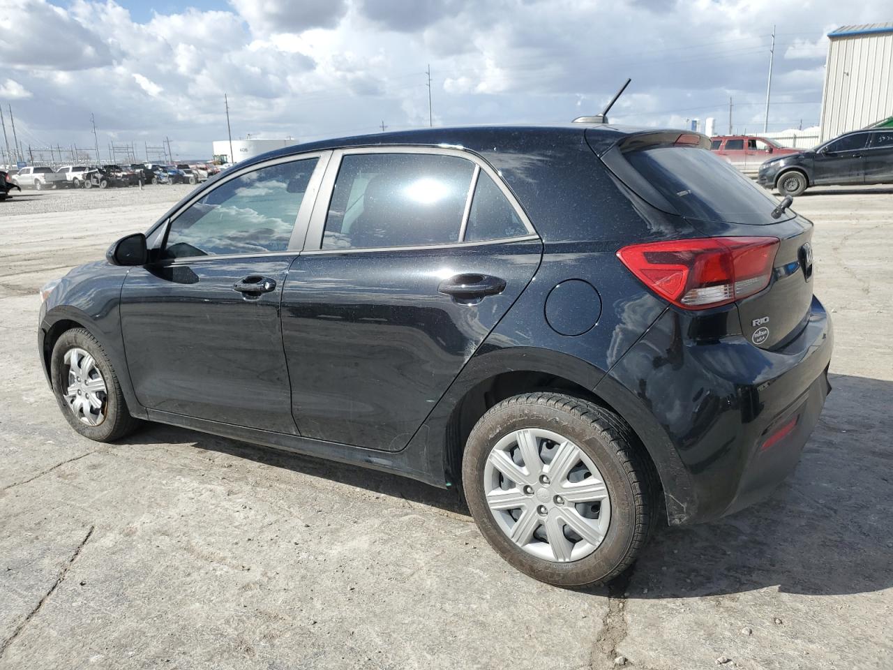2023 Kia Rio - Image 2