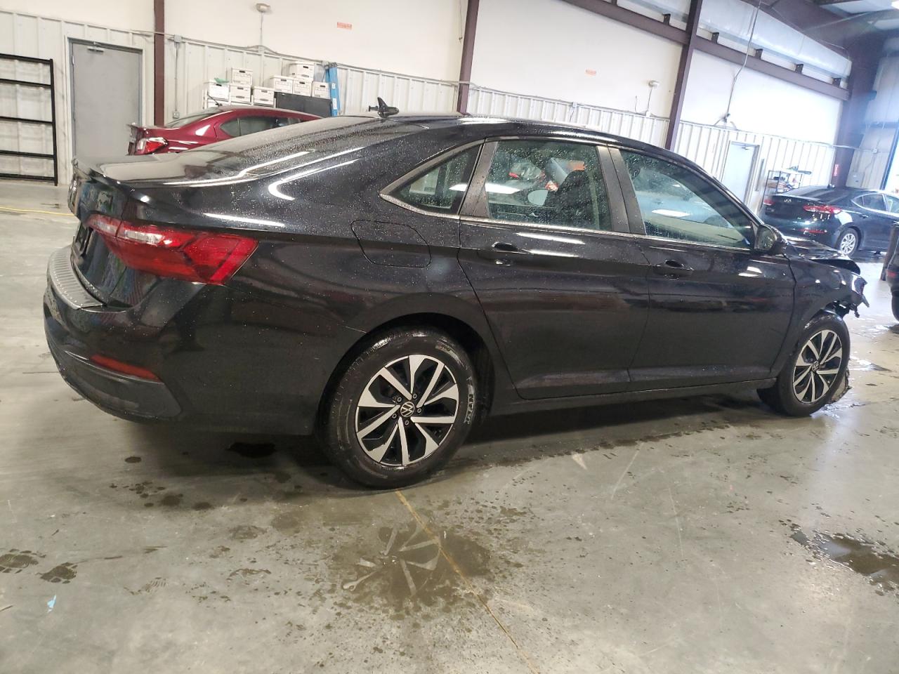 2023 Volkswagen Jetta - Image 3