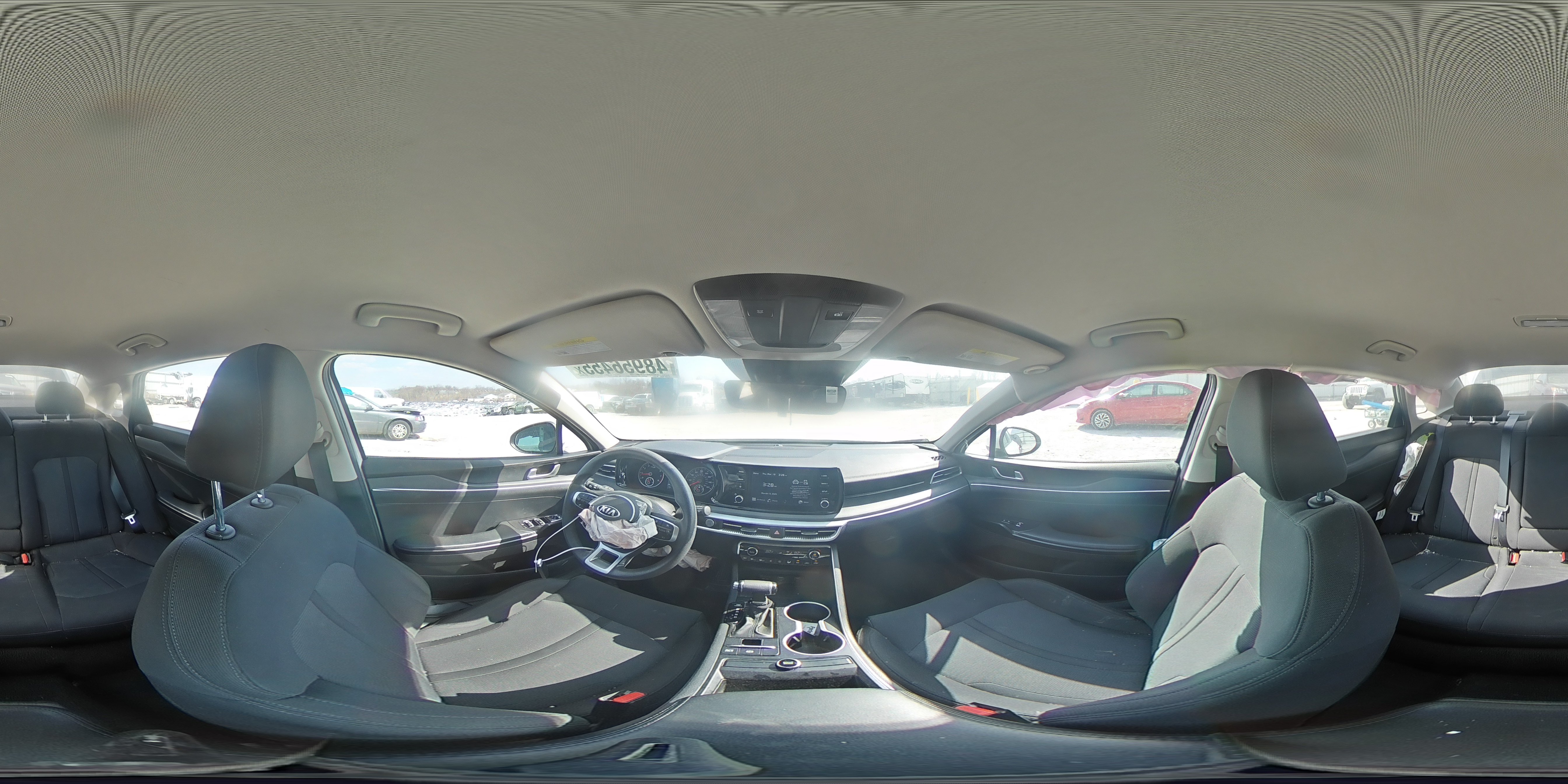 2021 Kia K5 - Image 13