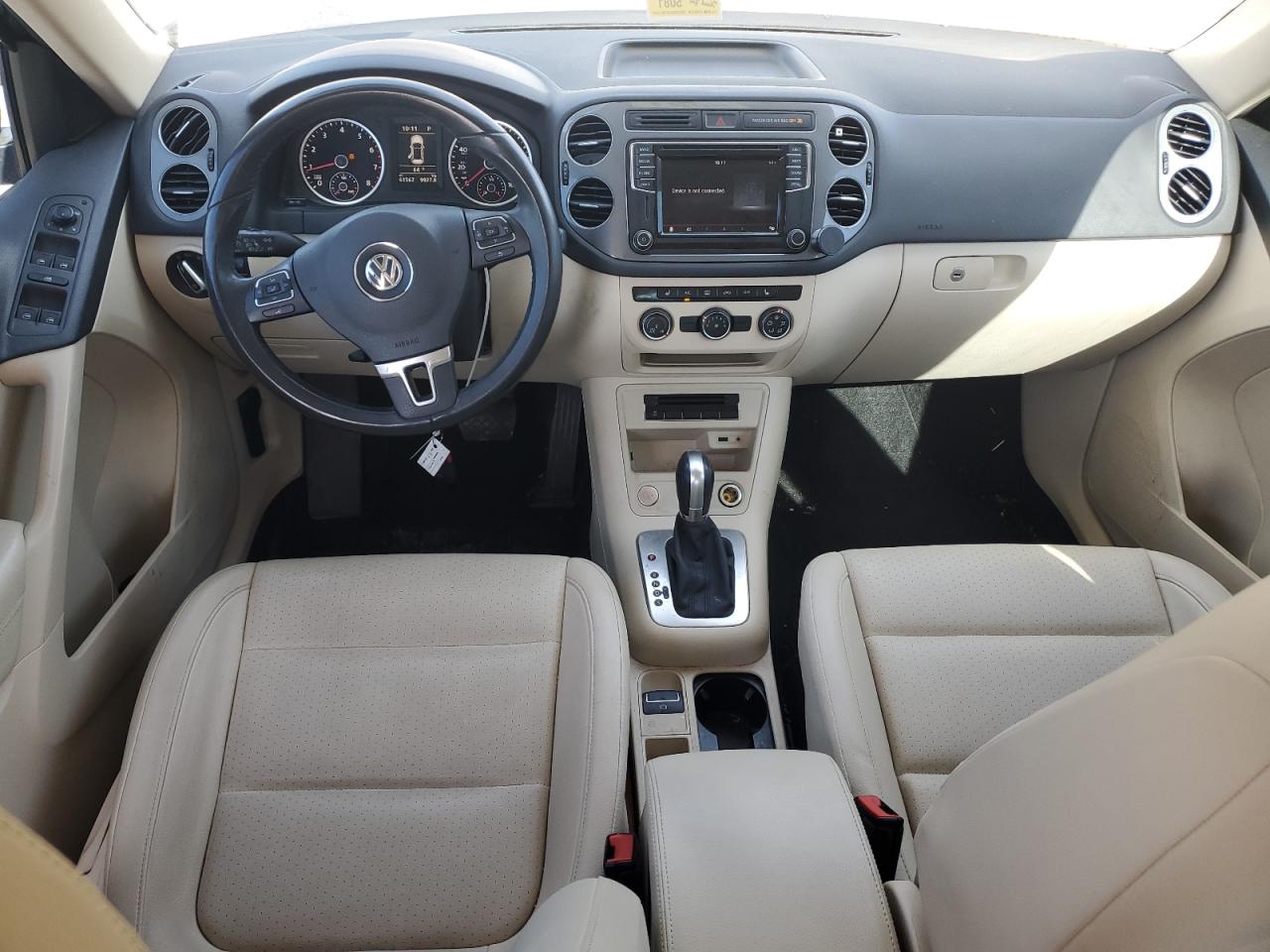 2017 Volkswagen Tiguan - Image 8