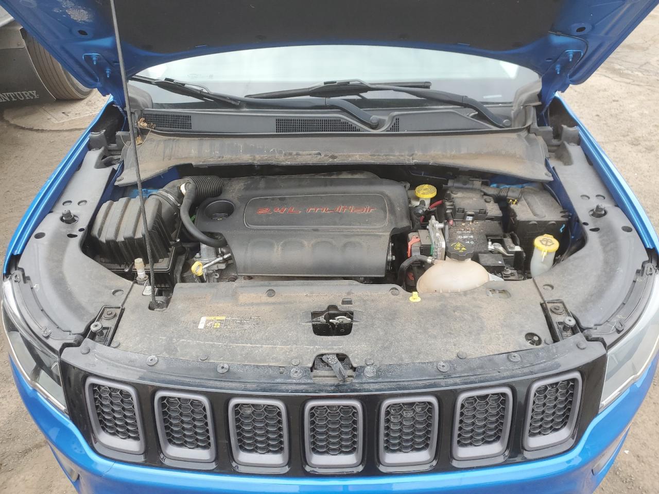 2017 Jeep Compass - Image 12