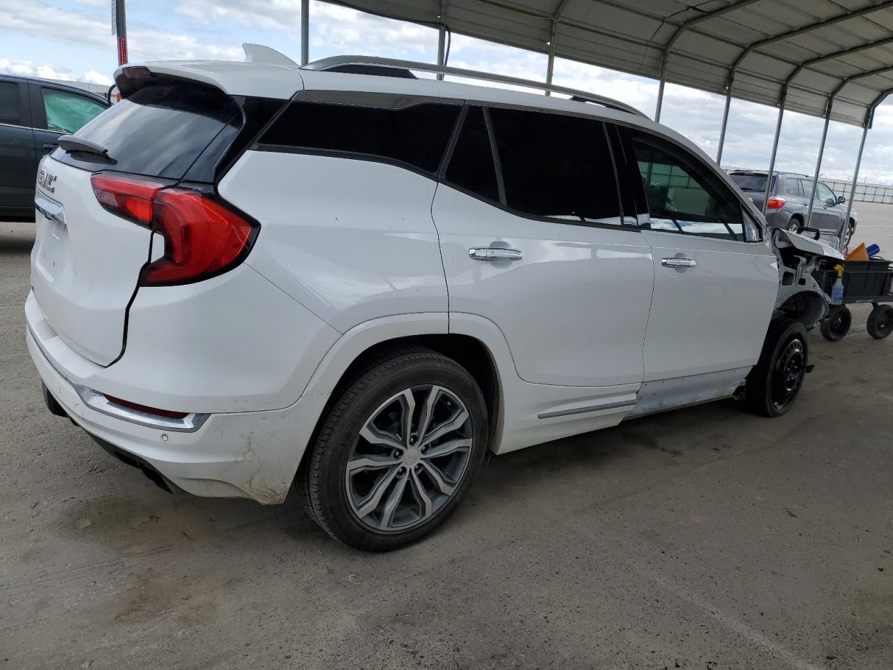 2019 GMC Terrain - Image 3