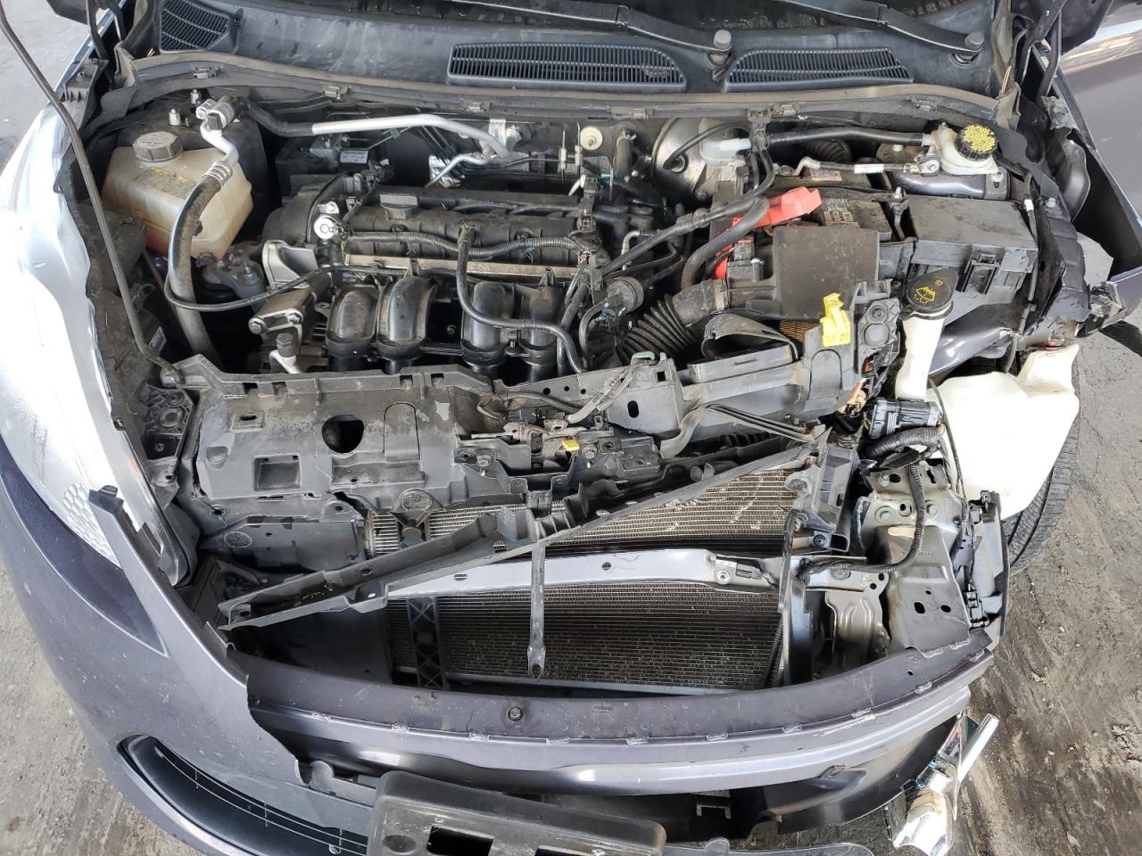 2013 Ford Fiesta - Image 12