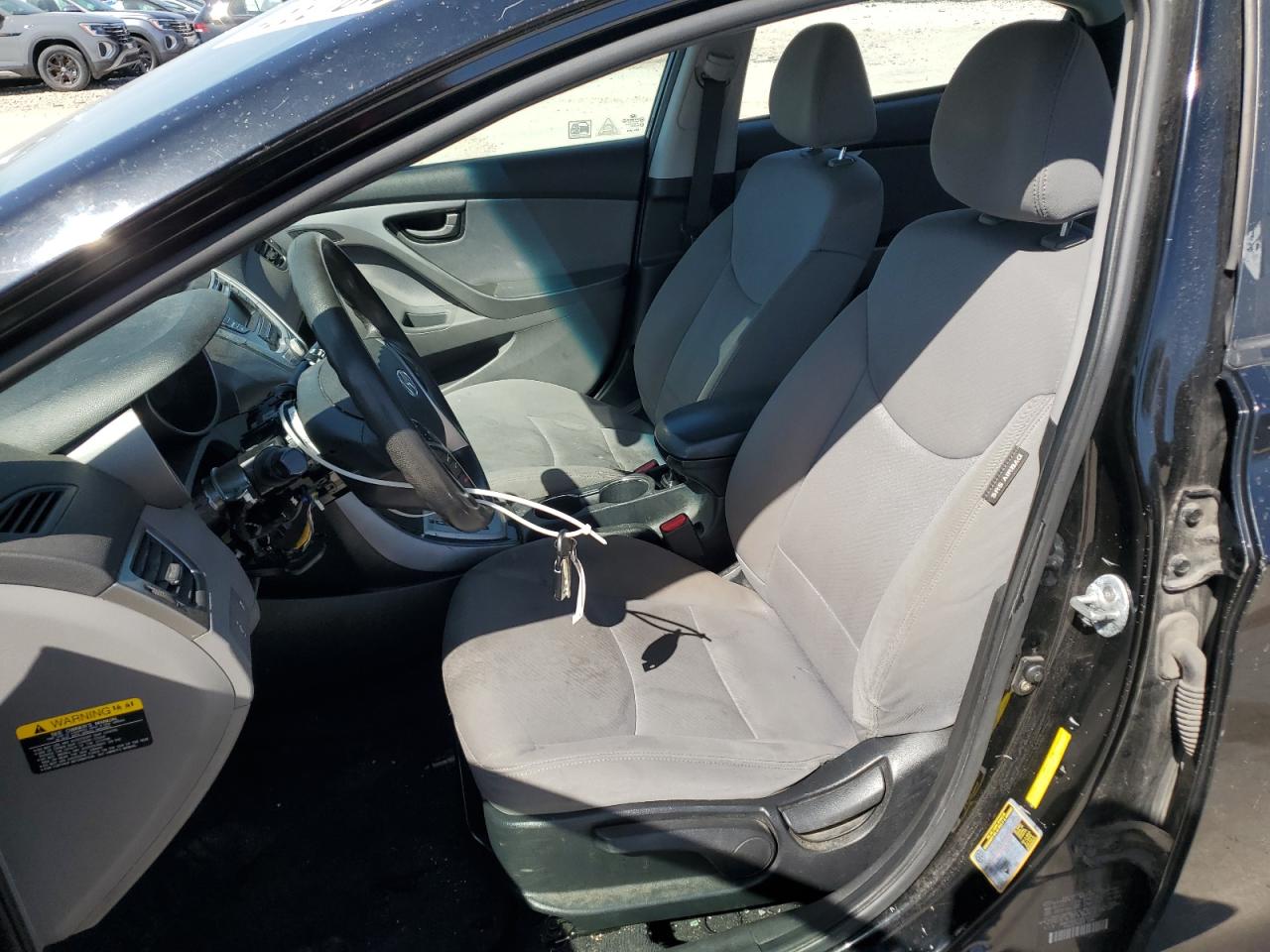 2011 Hyundai Elantra - Image 7
