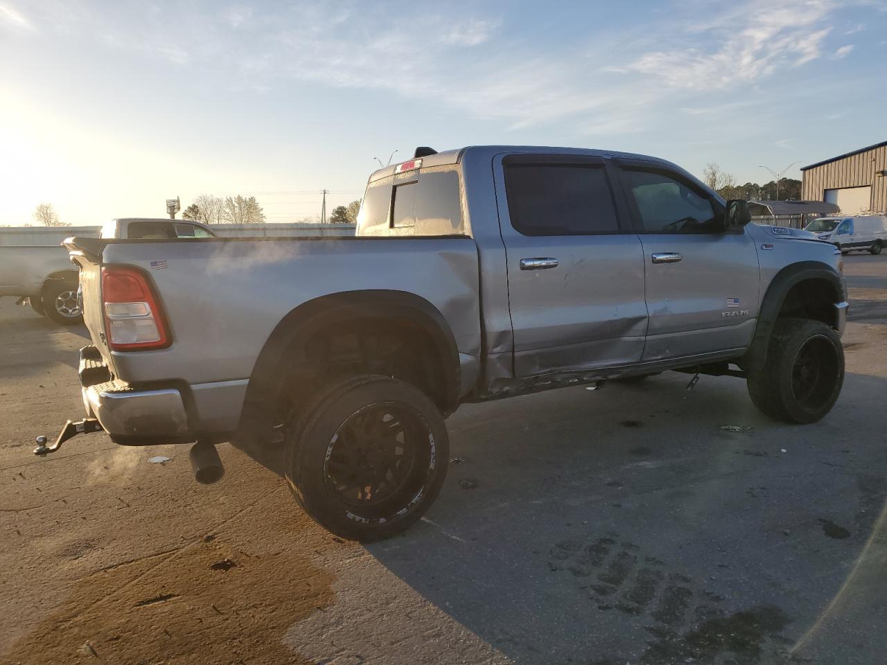 2019 RAM 1500 - Image 3