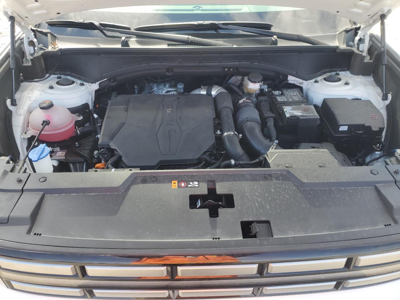 2024 Hyundai Santa Fe - Image 13
