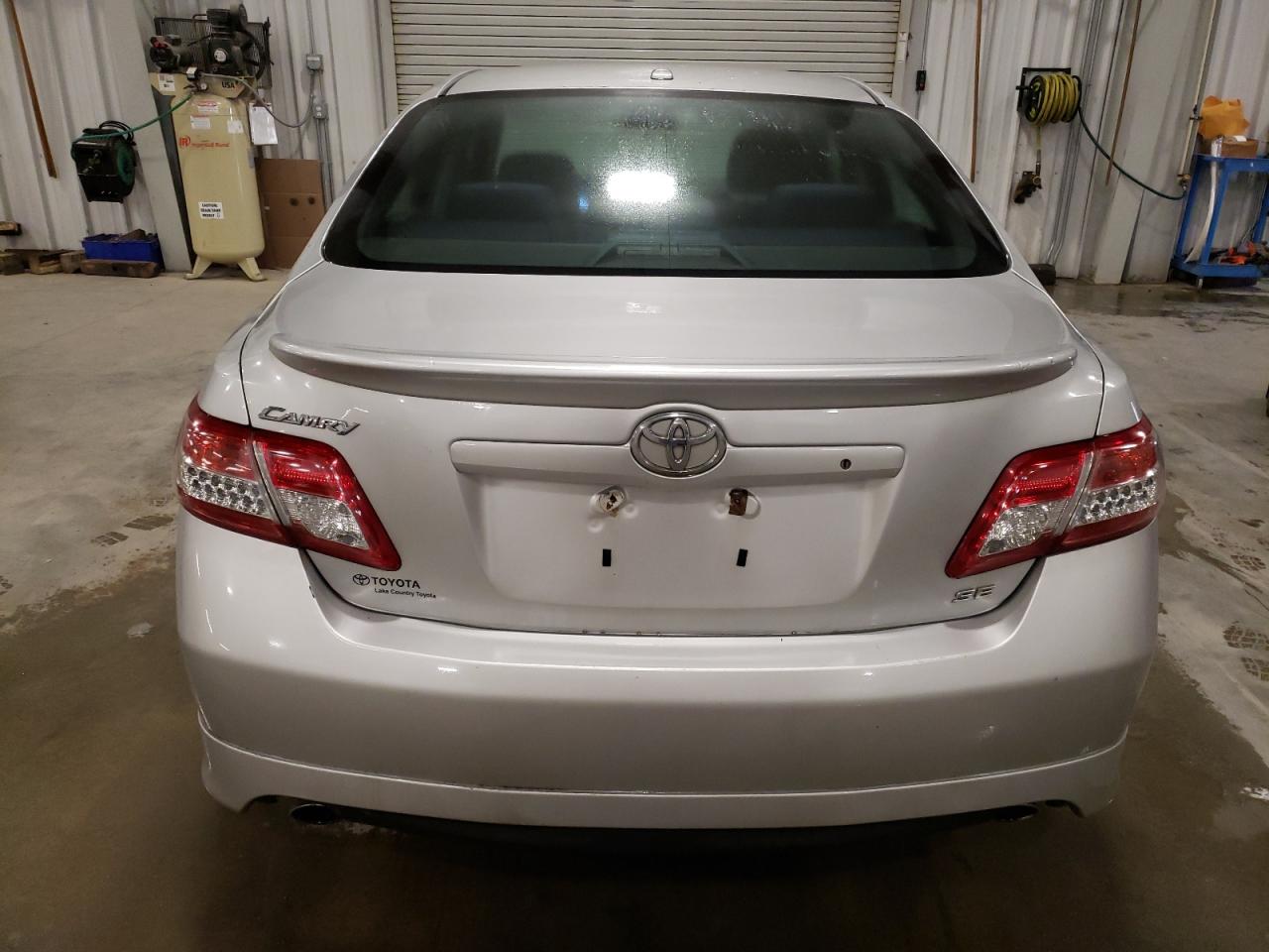 2010 Toyota Camry - Image 6