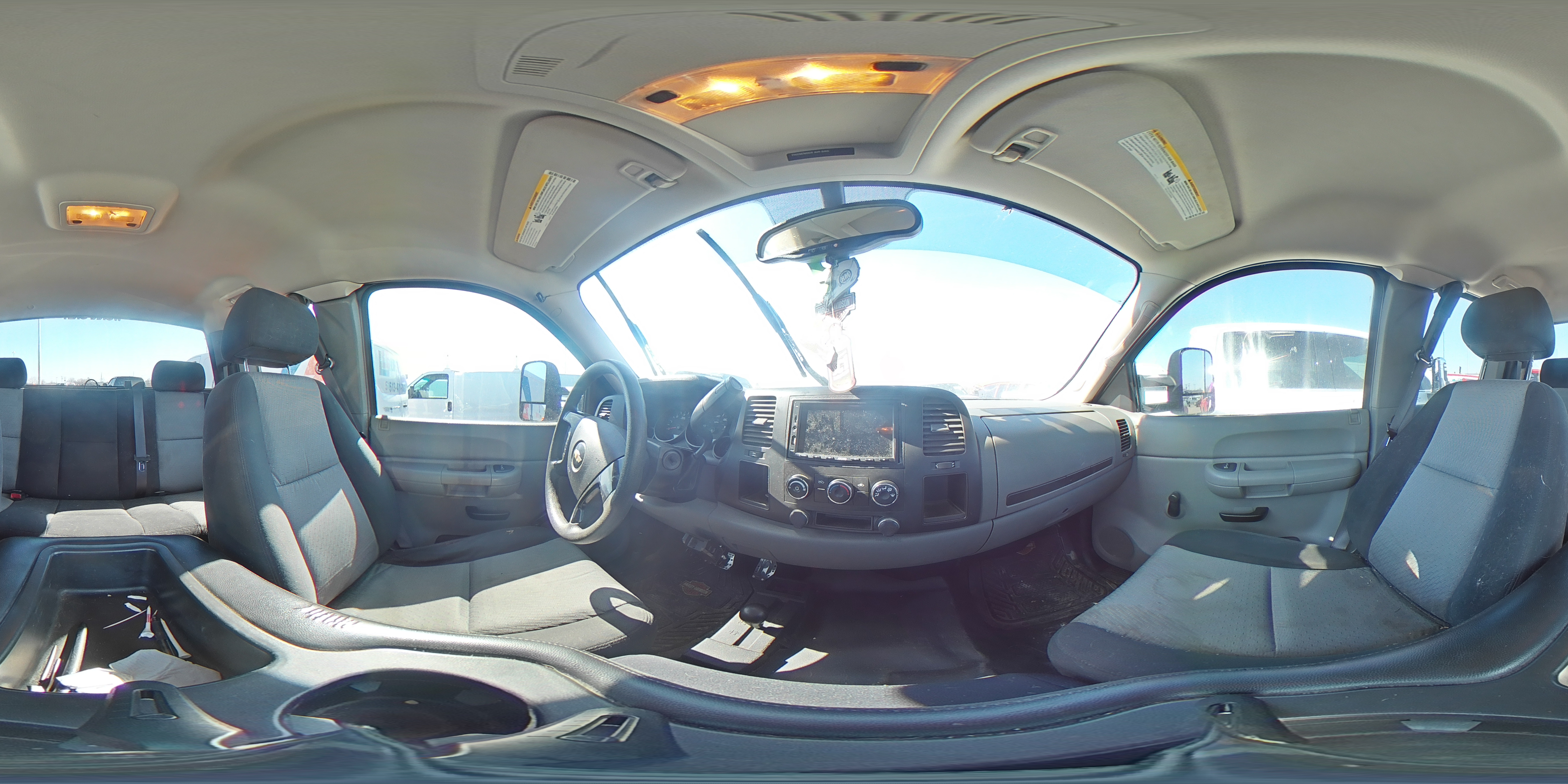 2007 Chevrolet Silverado - Image 12