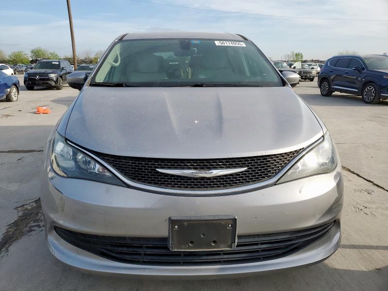  CHRYSLER All Models 2017 Silver