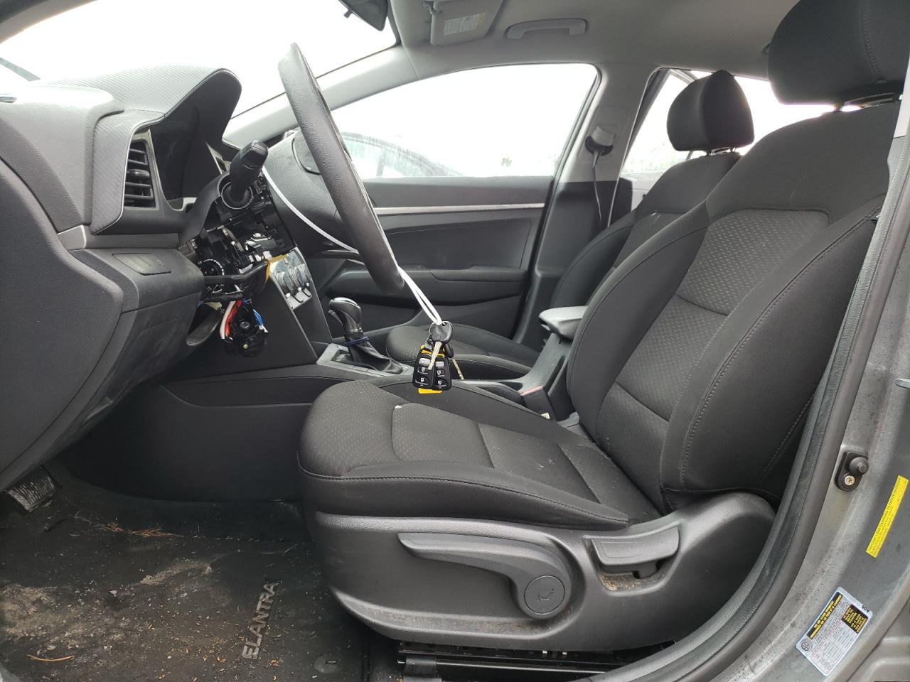 2019 Hyundai Elantra - Image 7