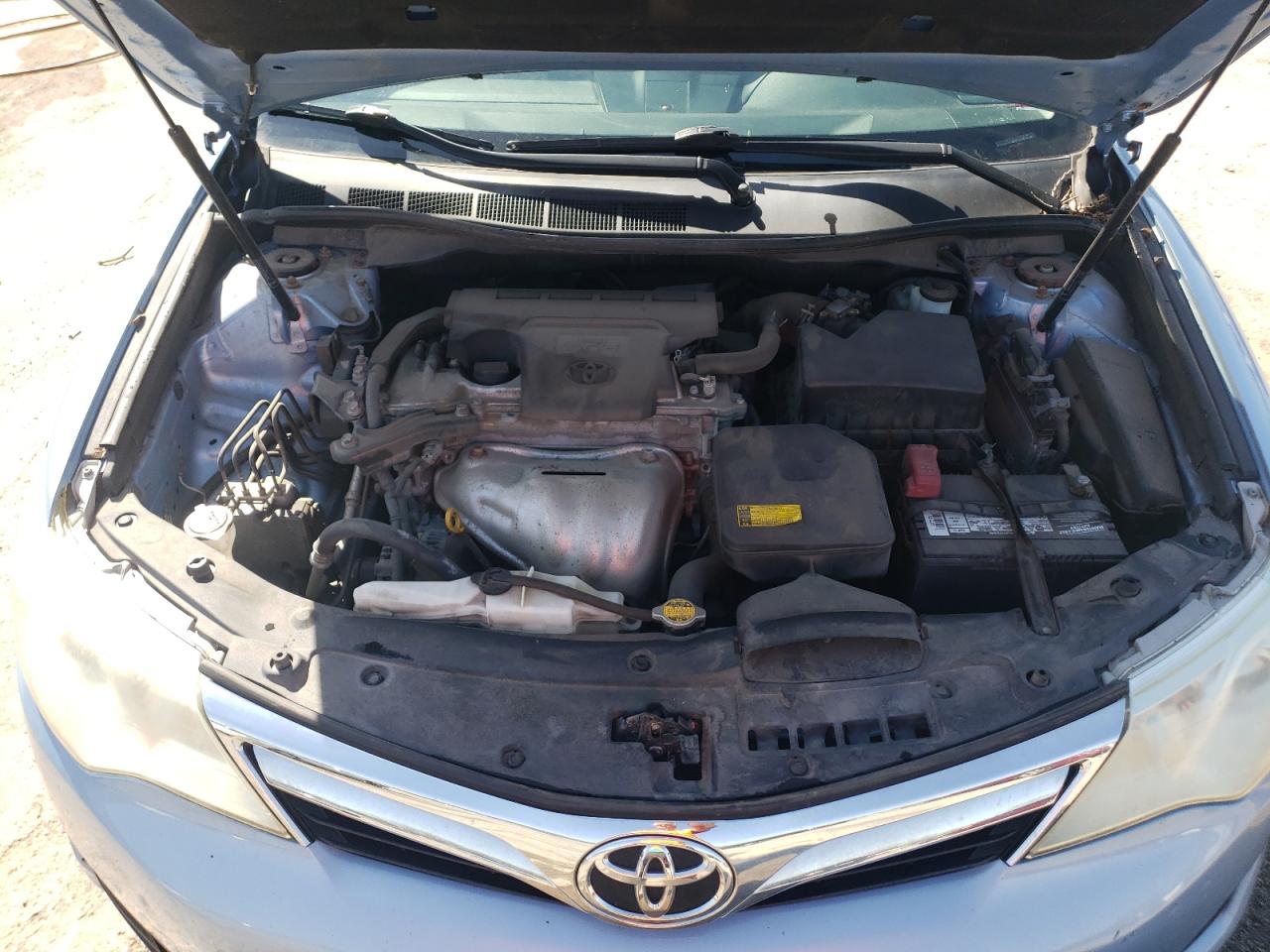 2012 Toyota Camry - Image 11
