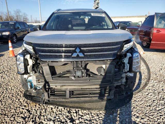 MITSUBISHI OUTLANDER 2022 Srebrny