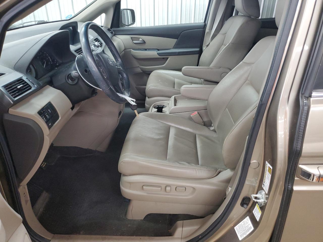 2011 Honda Odyssey - Image 7