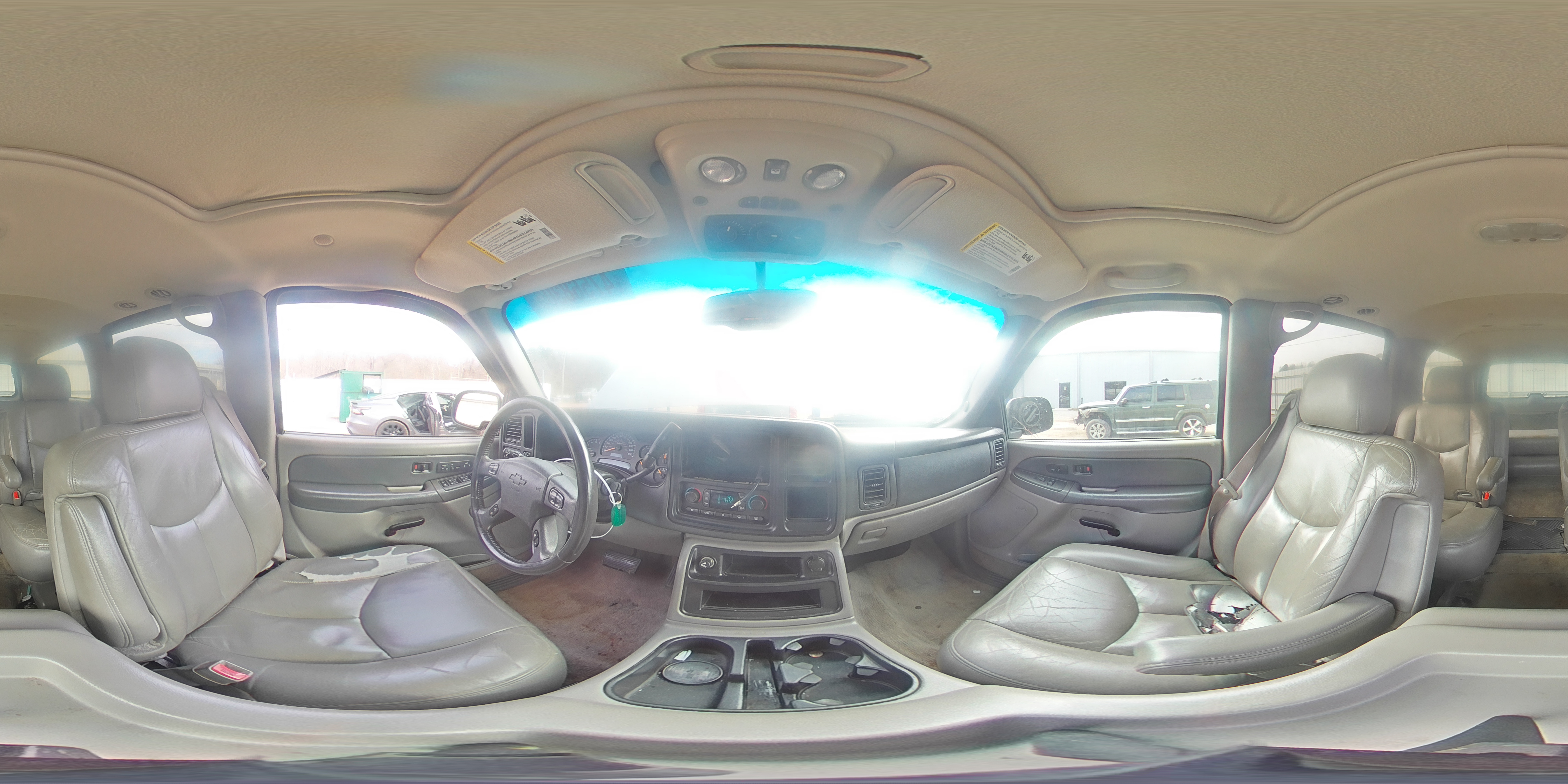 2003 Chevrolet Suburban - Image 14
