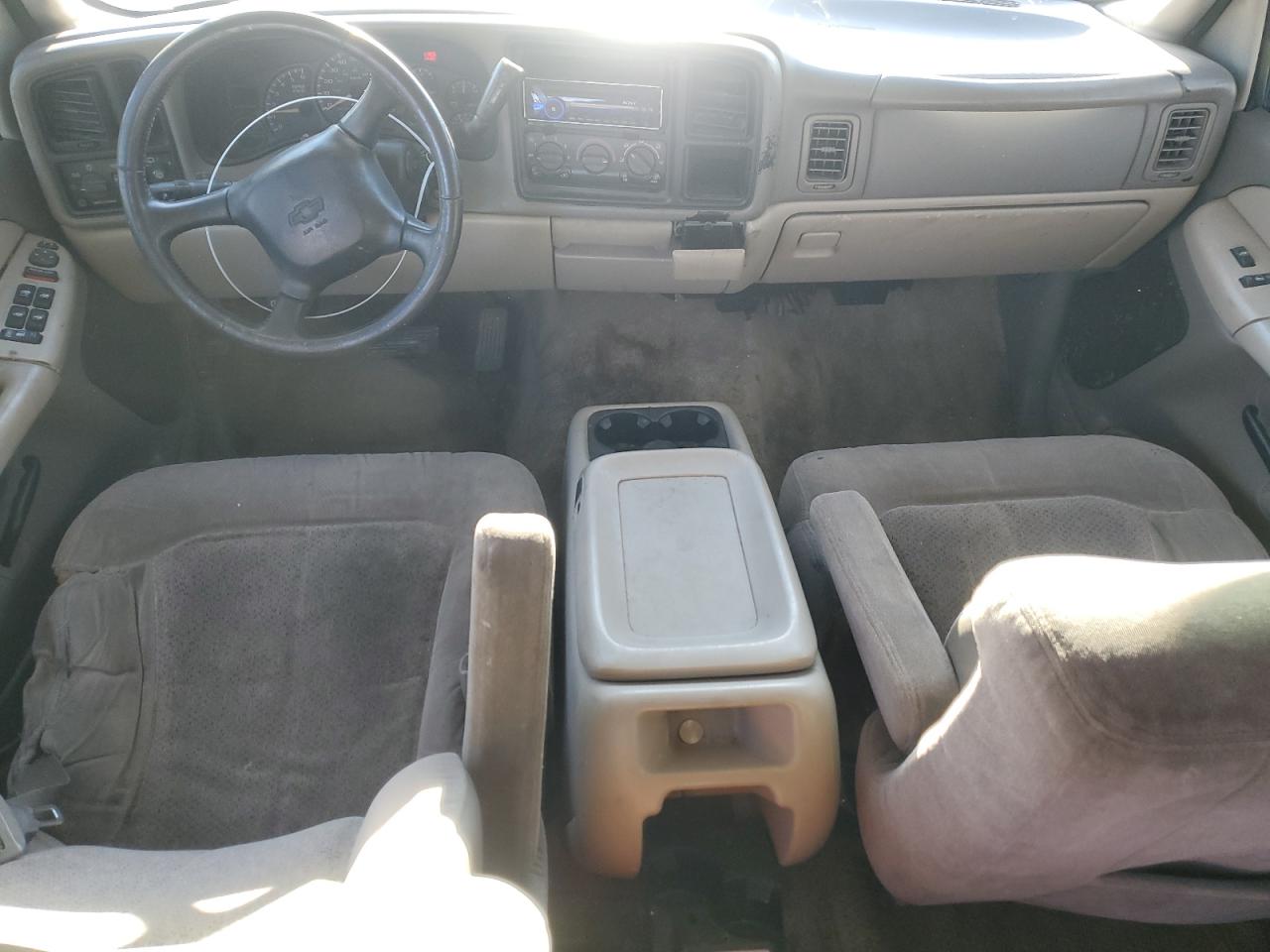 2001 Chevrolet Tahoe - Image 8