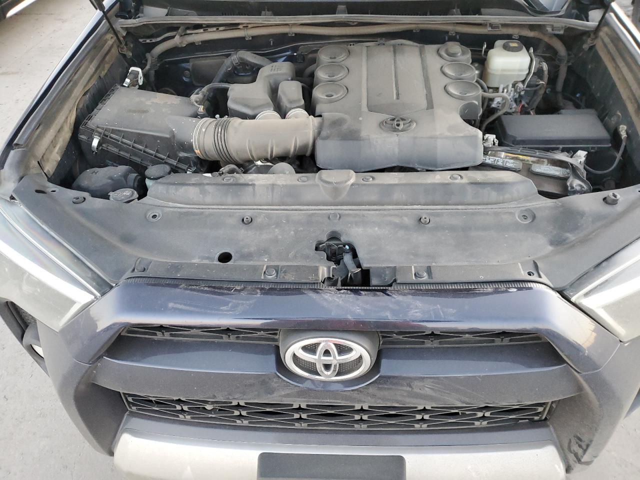 2018 Toyota 4Runner - Image 14