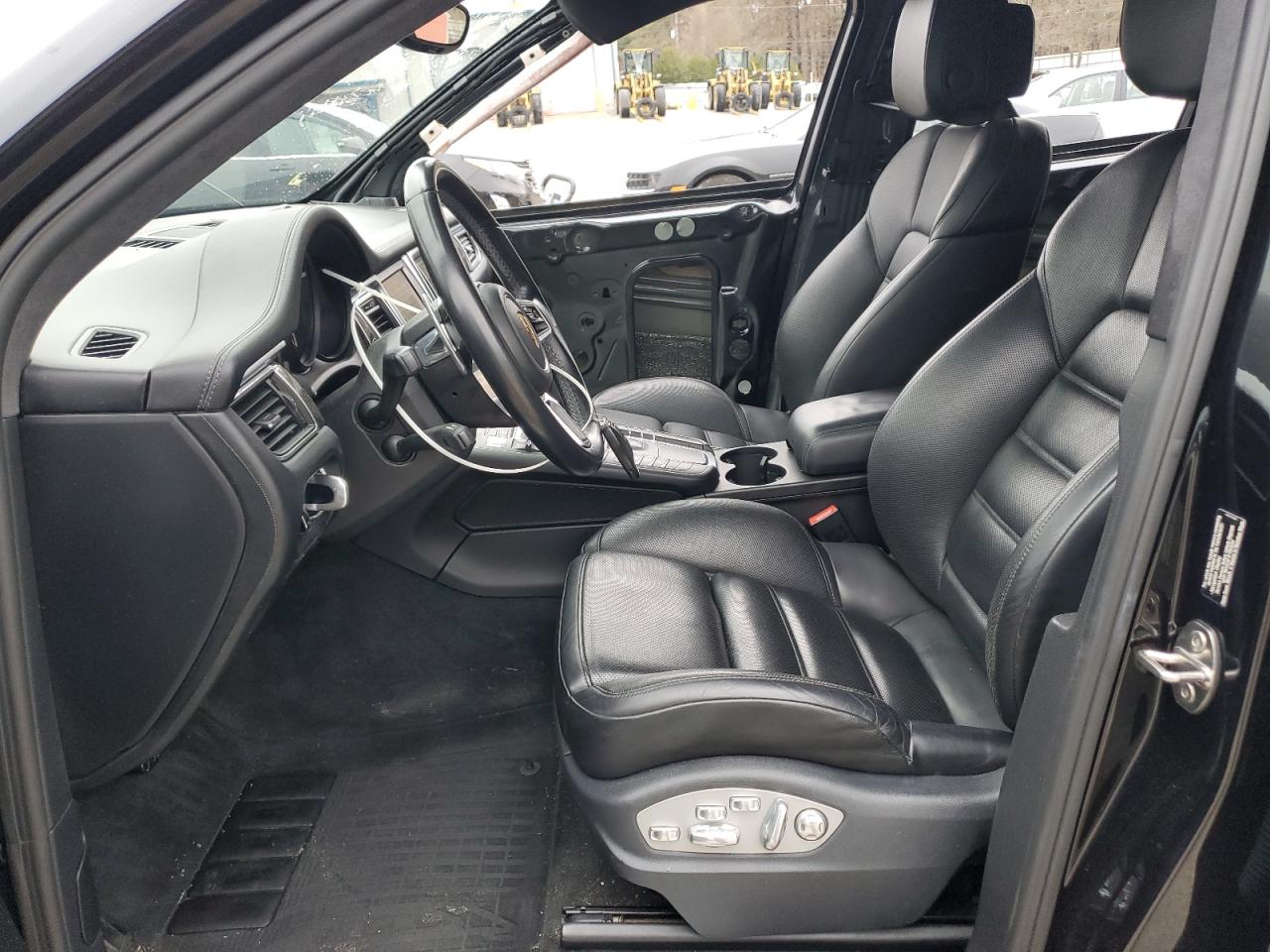 2016 Porsche Macan - Image 7