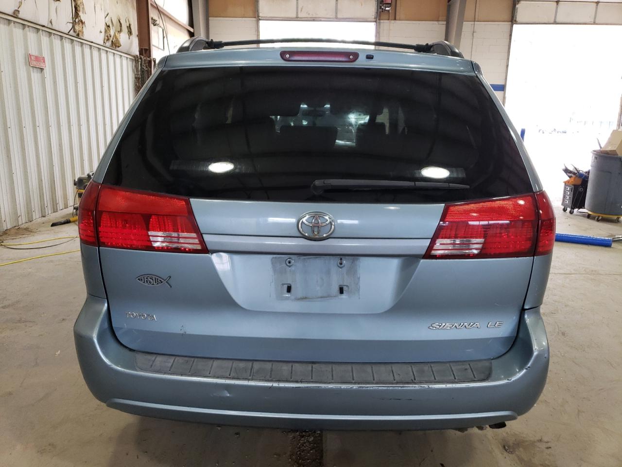 2005 Toyota Sienna - Image 6