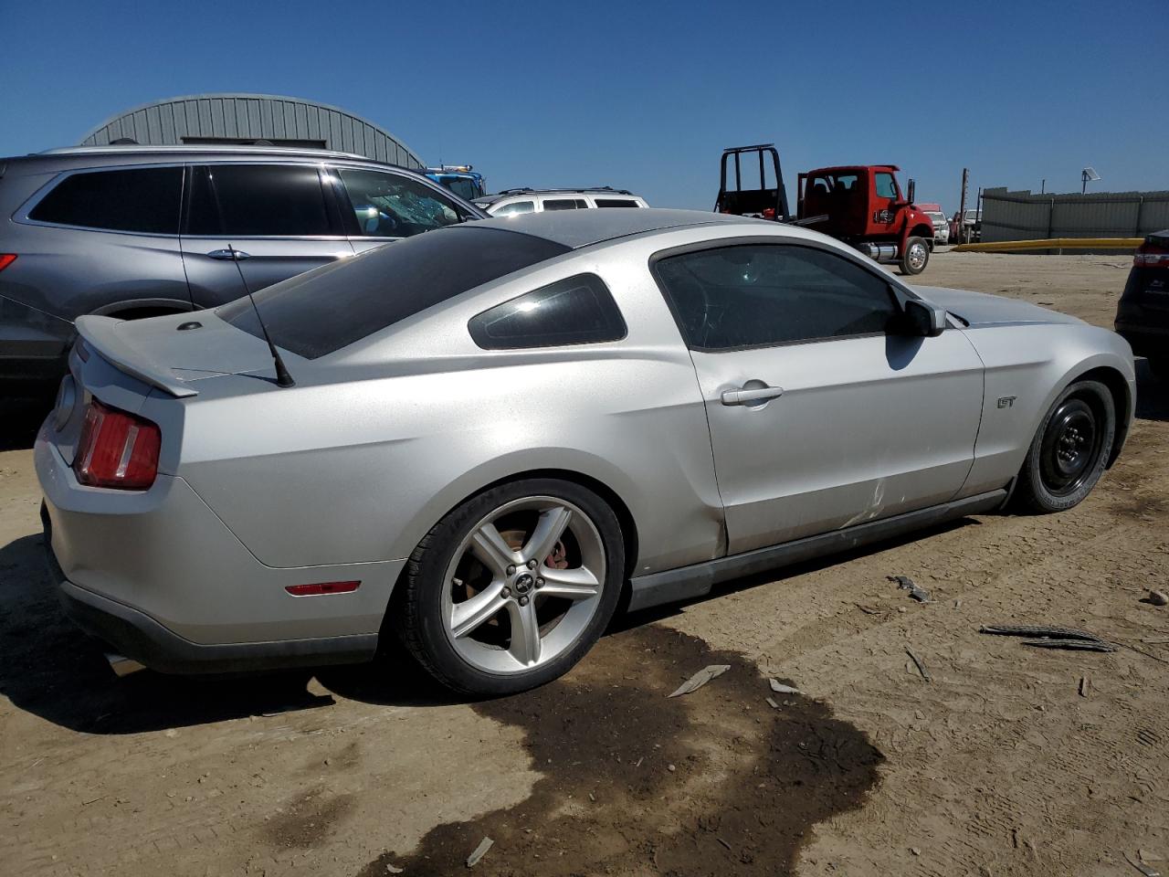 2010 Ford Mustang - Image 3
