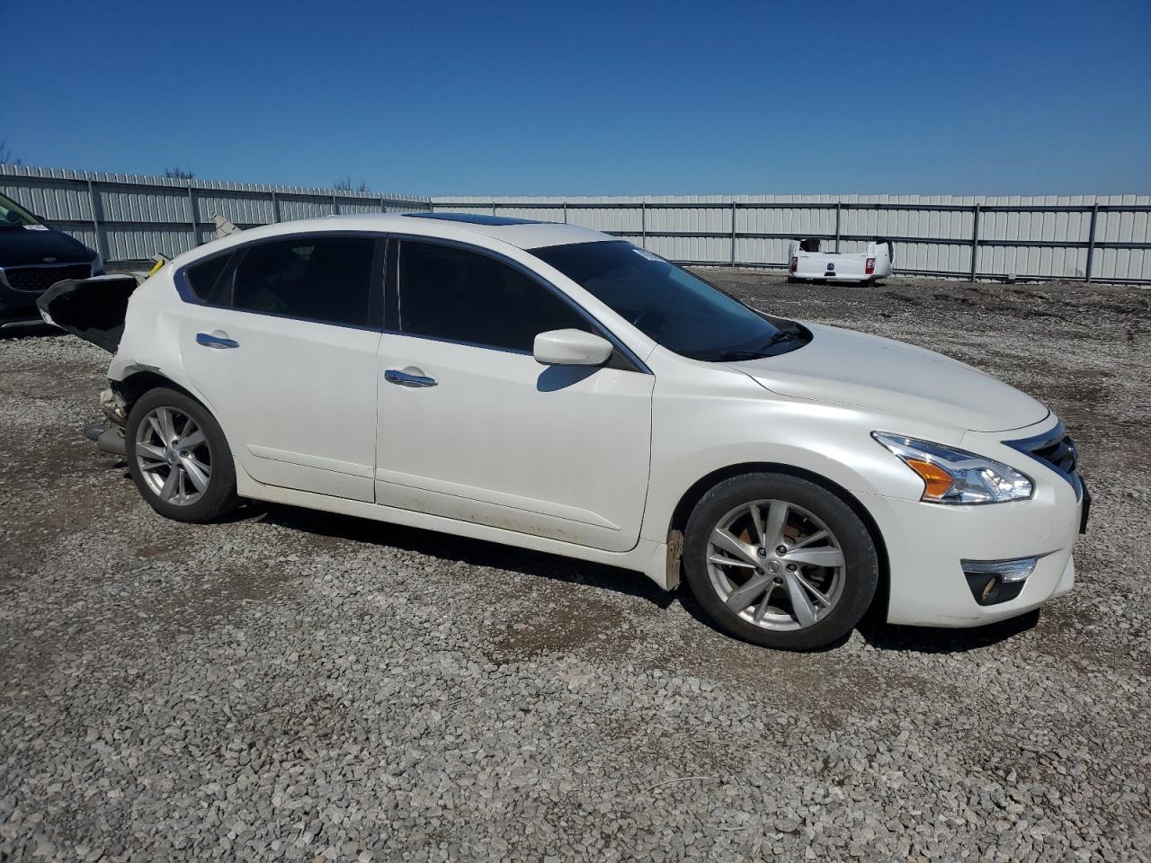 2013 Nissan Altima - Image 4