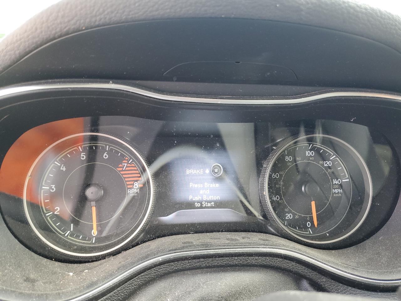 2019 Jeep Grand Cherokee - Image 9