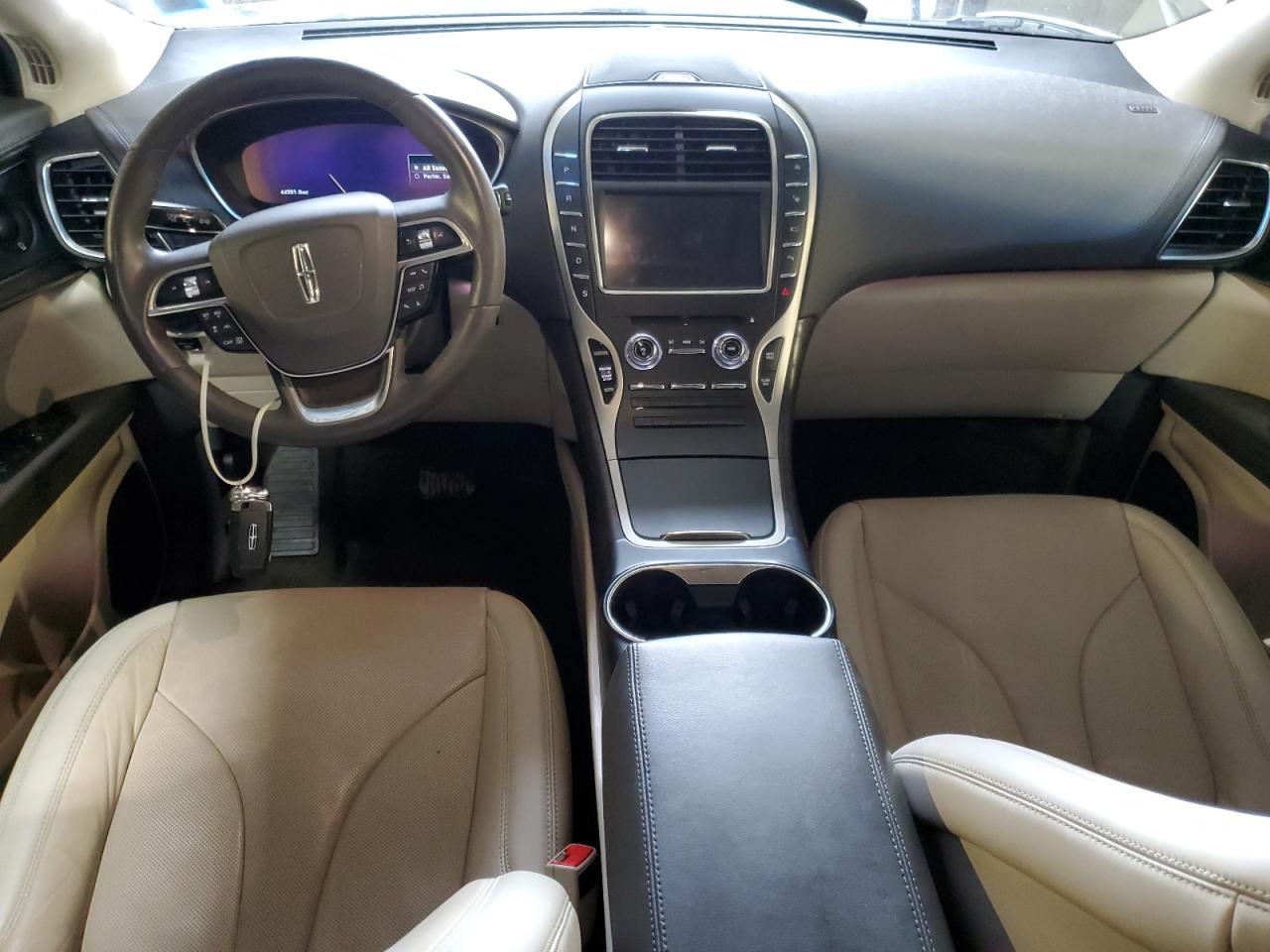 2020 Lincoln Nautilus - Image 8