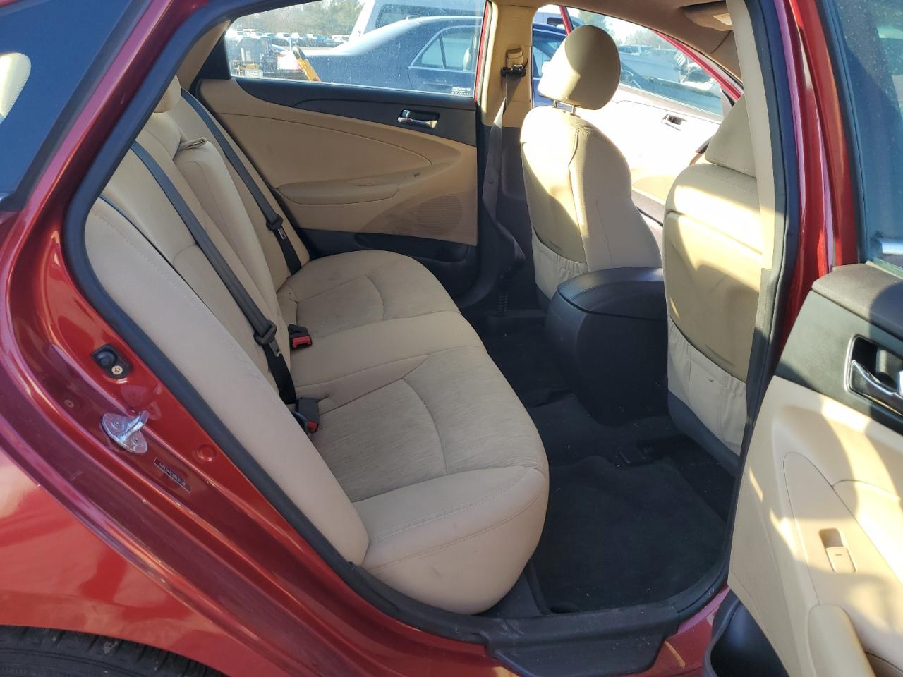 2011 Hyundai Sonata - Image 10