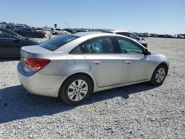 Sedans CHEVROLET CRUZE 2016 Srebrny