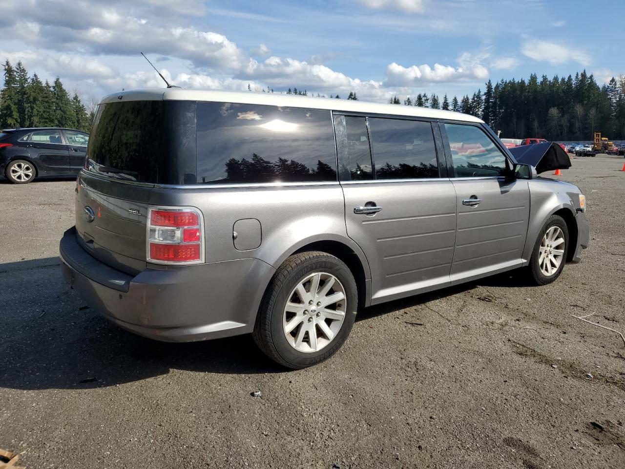 2009 Ford Flex - Image 3