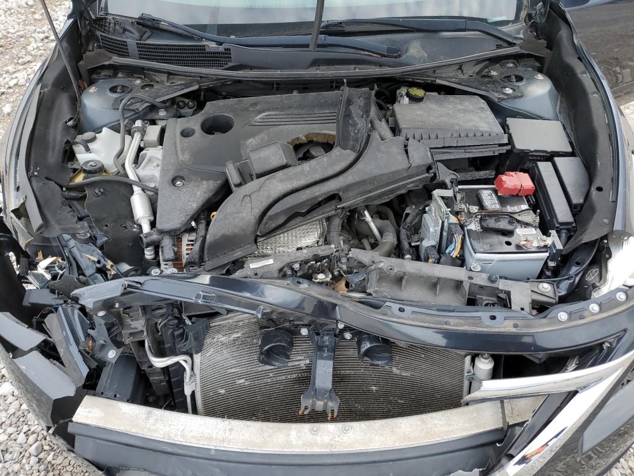 2015 Nissan Altima - Image 13