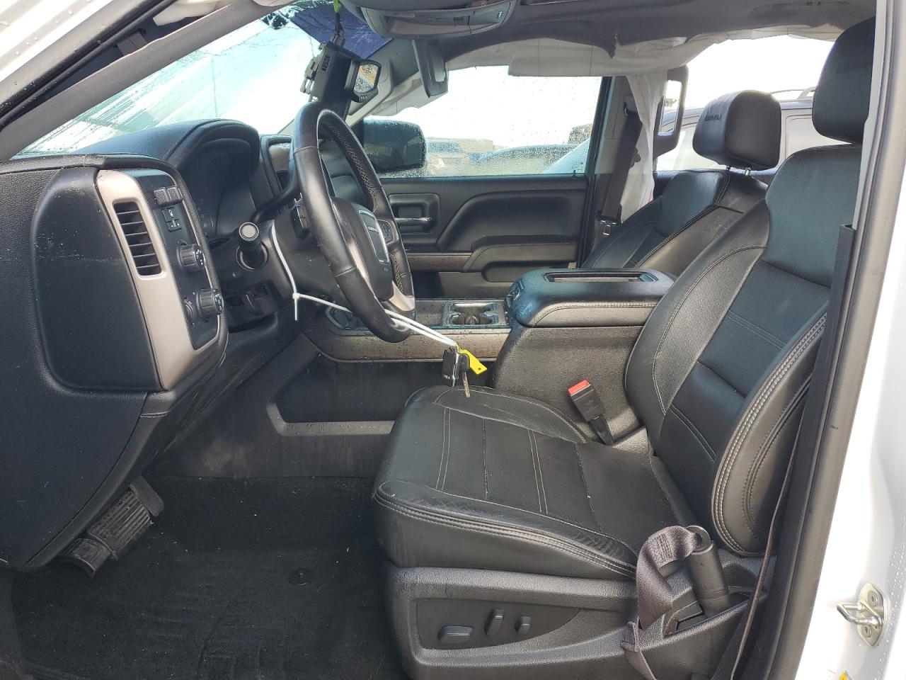 2017 GMC Sierra - Image 7