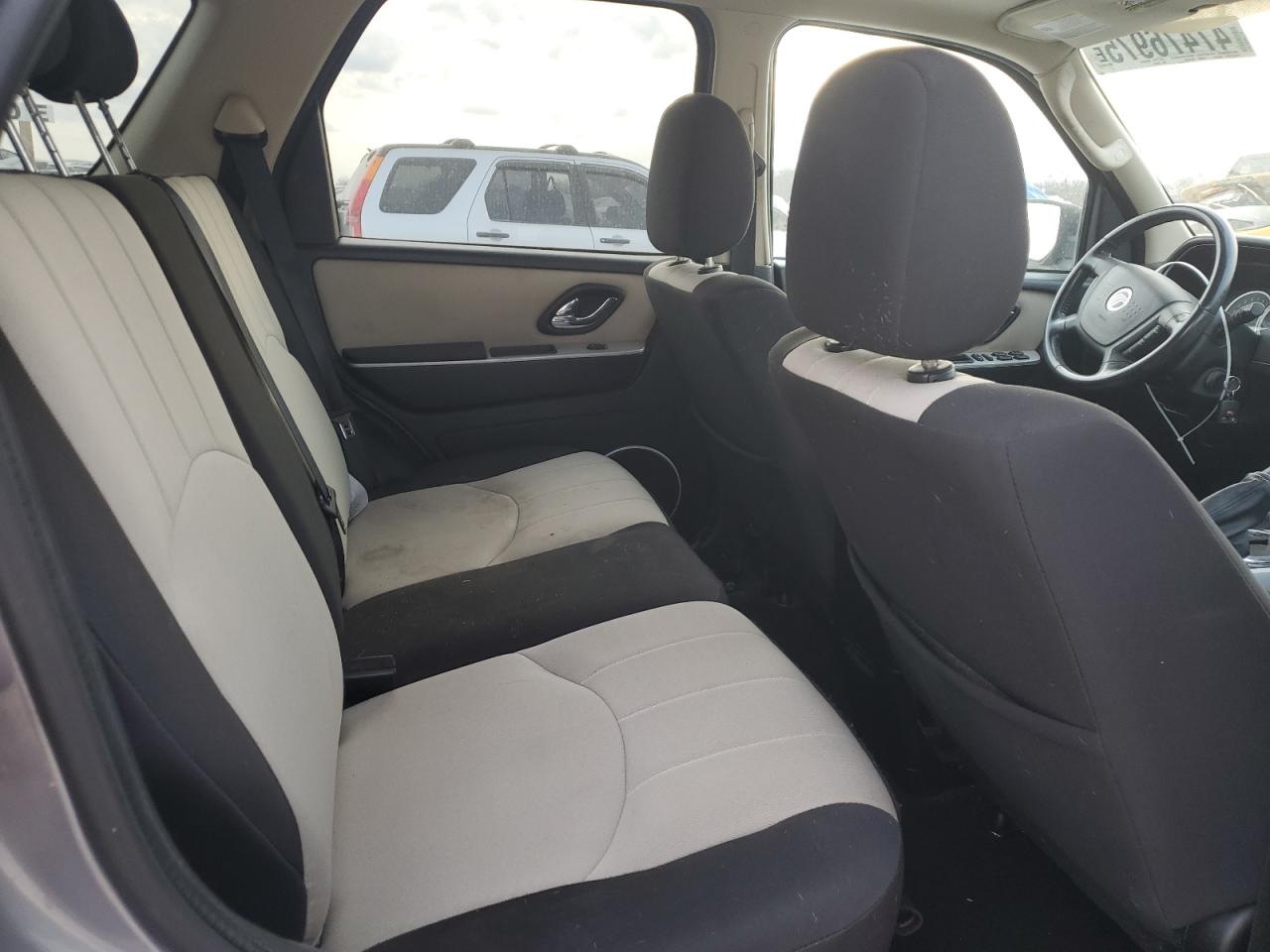 2007 Mercury Mariner - Image 12