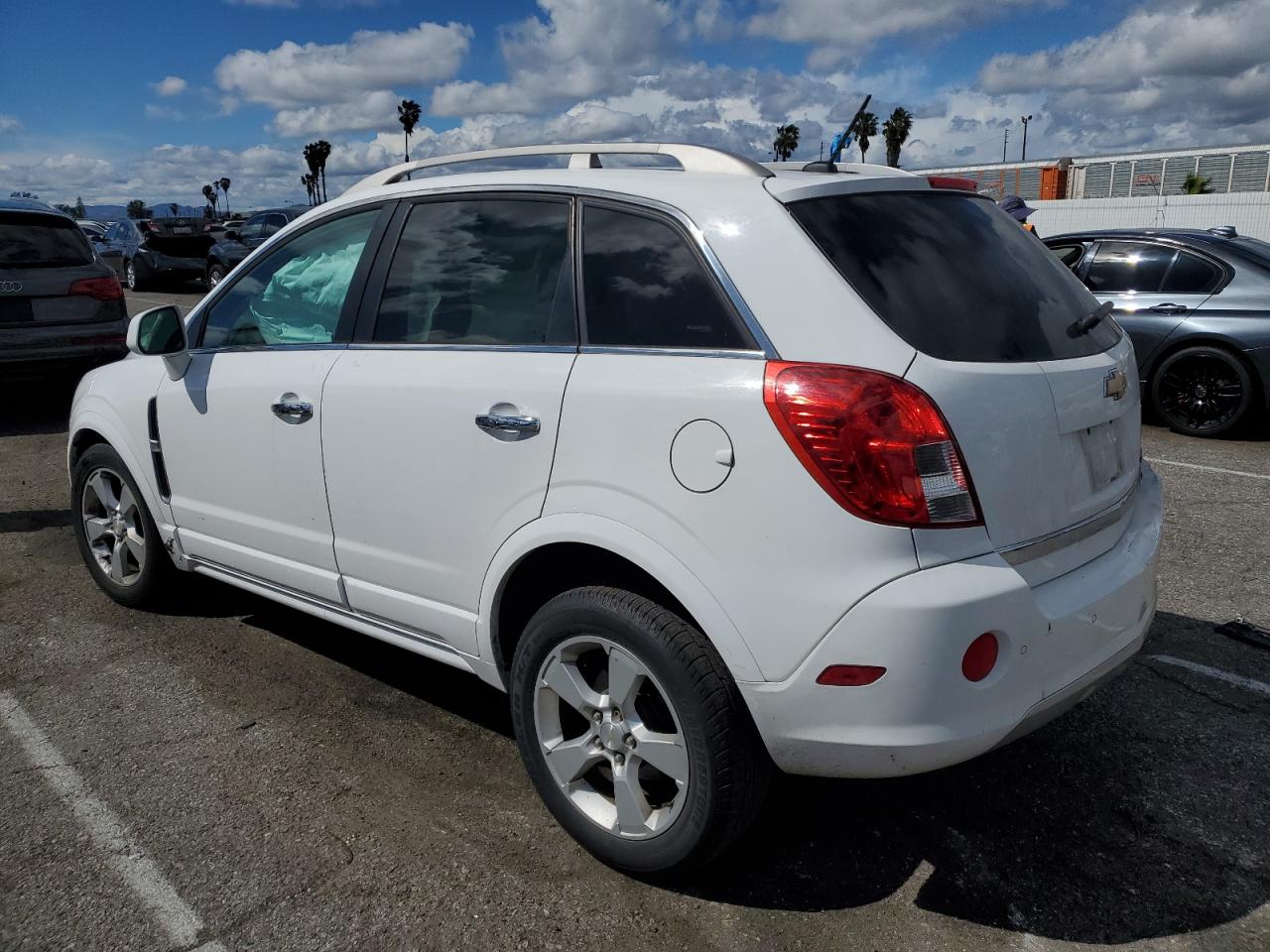 2014 Chevrolet Captiva - Image 2