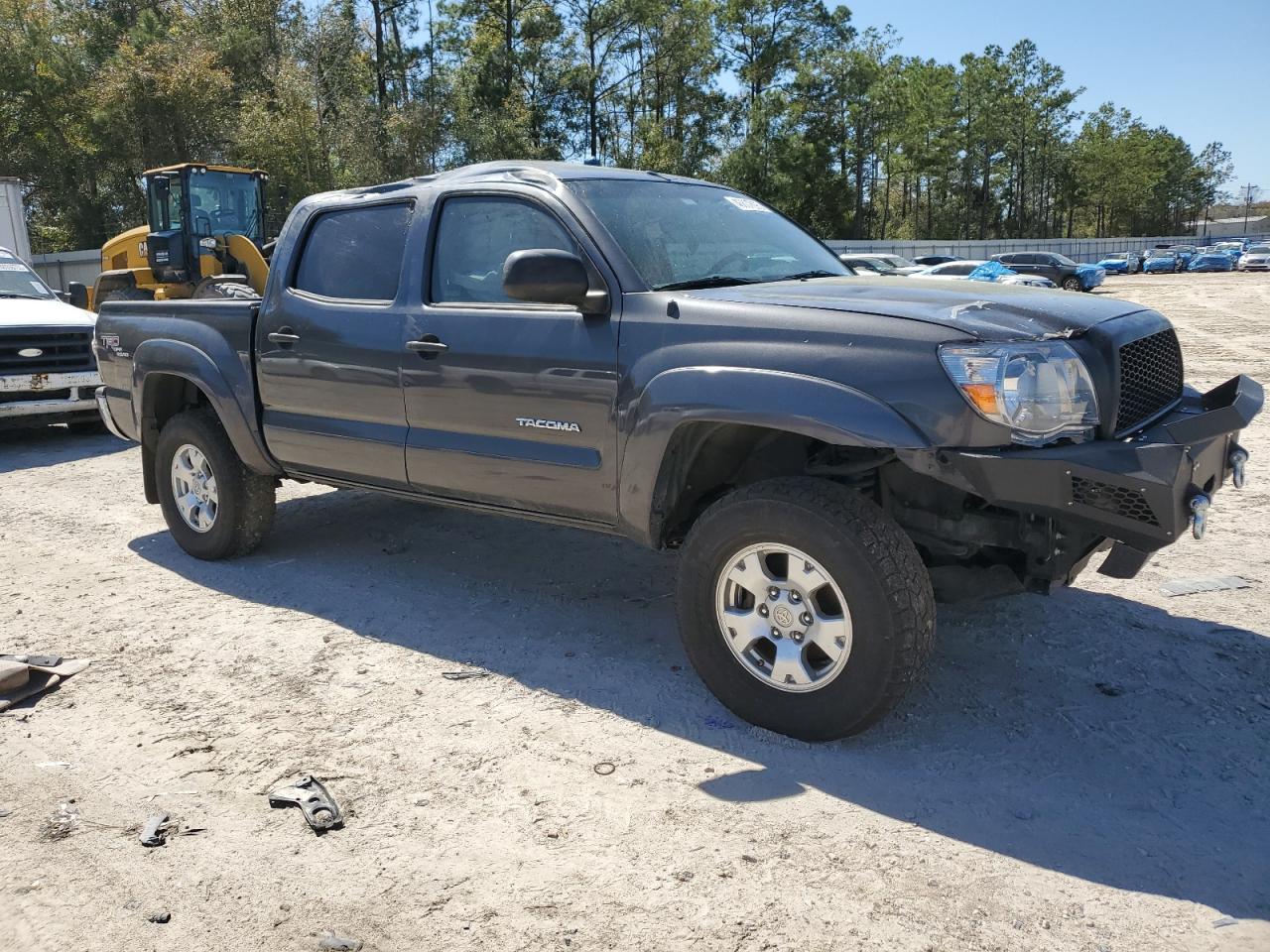 2011 Toyota Tacoma - Image 4