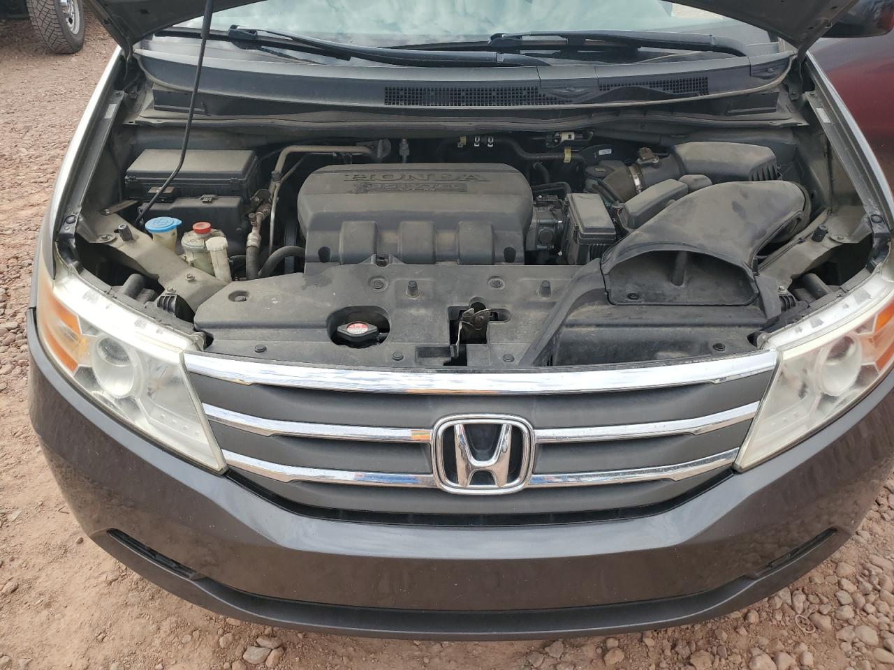 2012 Honda Odyssey - Image 12