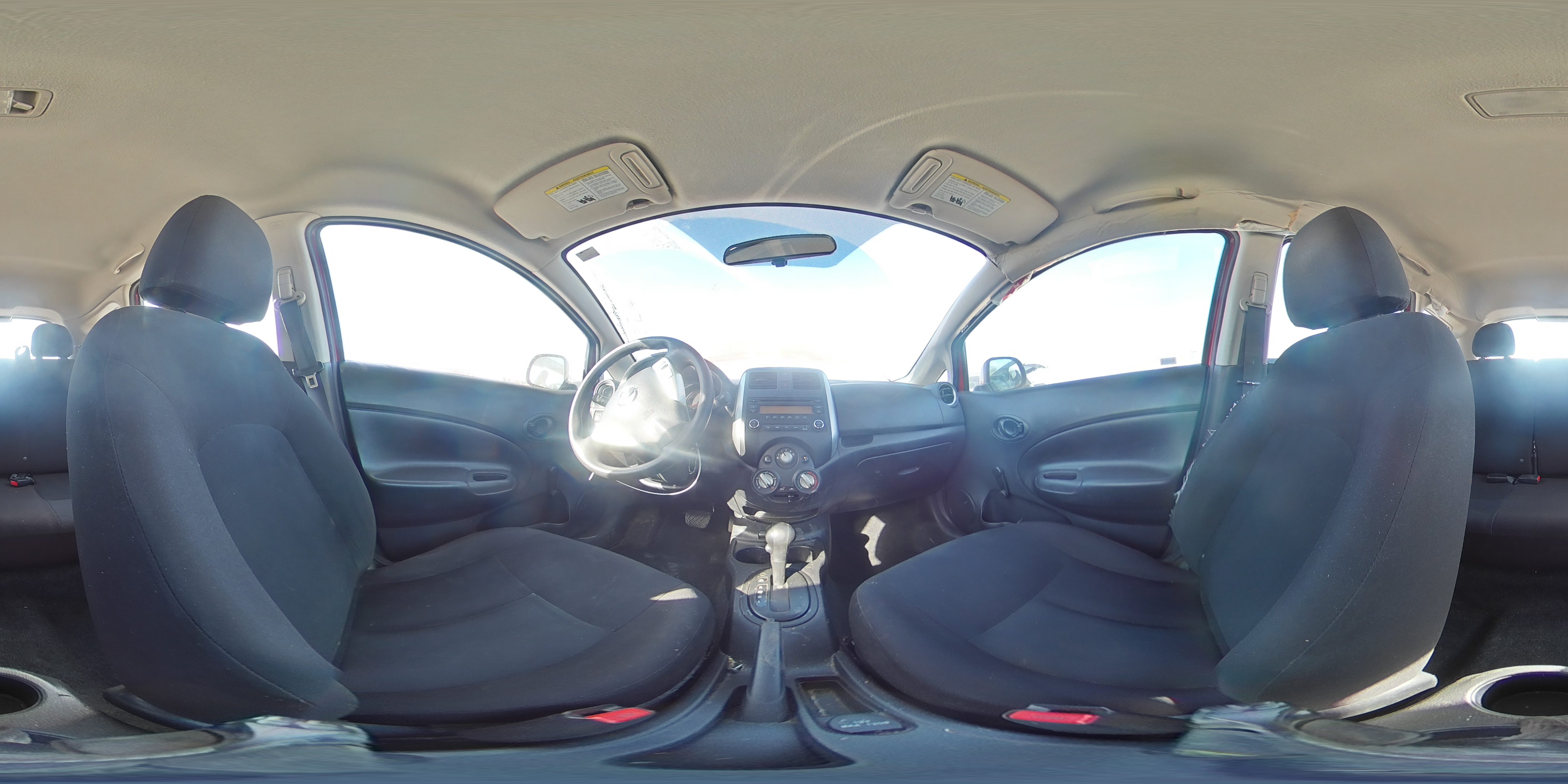 2014 Nissan Versa - Image 13