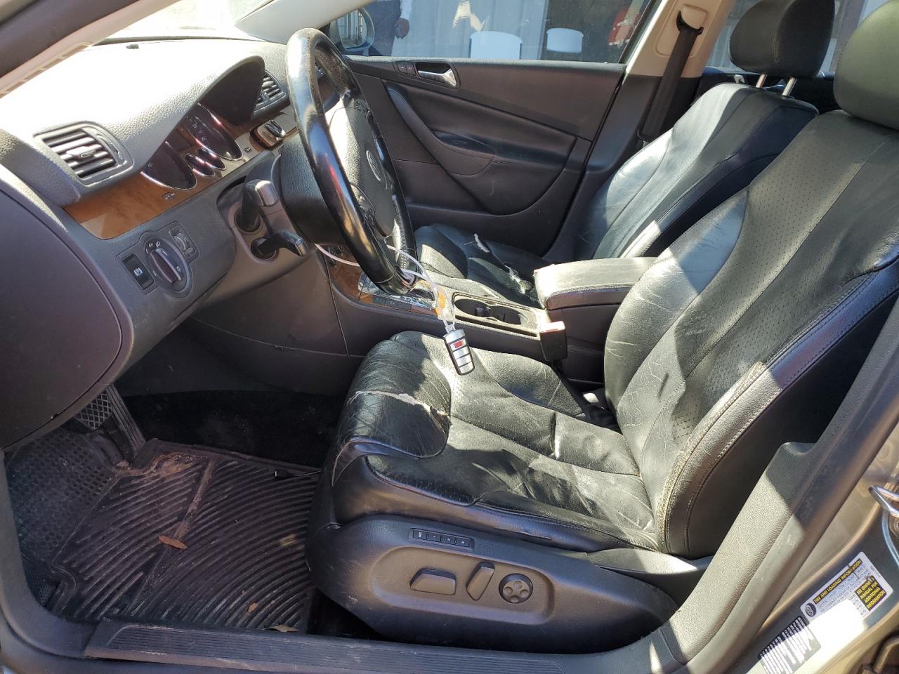 2007 Volkswagen Passat 3.6L 4Motion Wagon Luxury VIN: WVWVU93C97E002959 Lot: 48560915