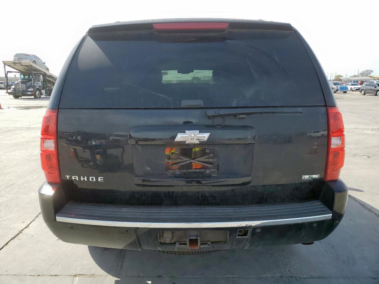 2011 Chevrolet Tahoe - Image 6