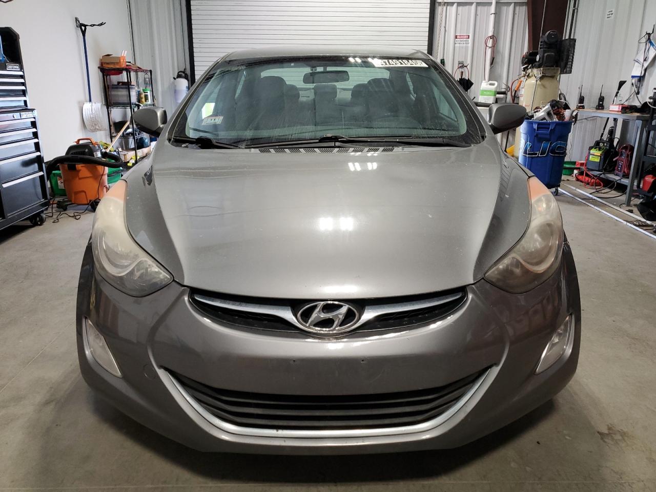 2013 Hyundai Elantra - Image 5