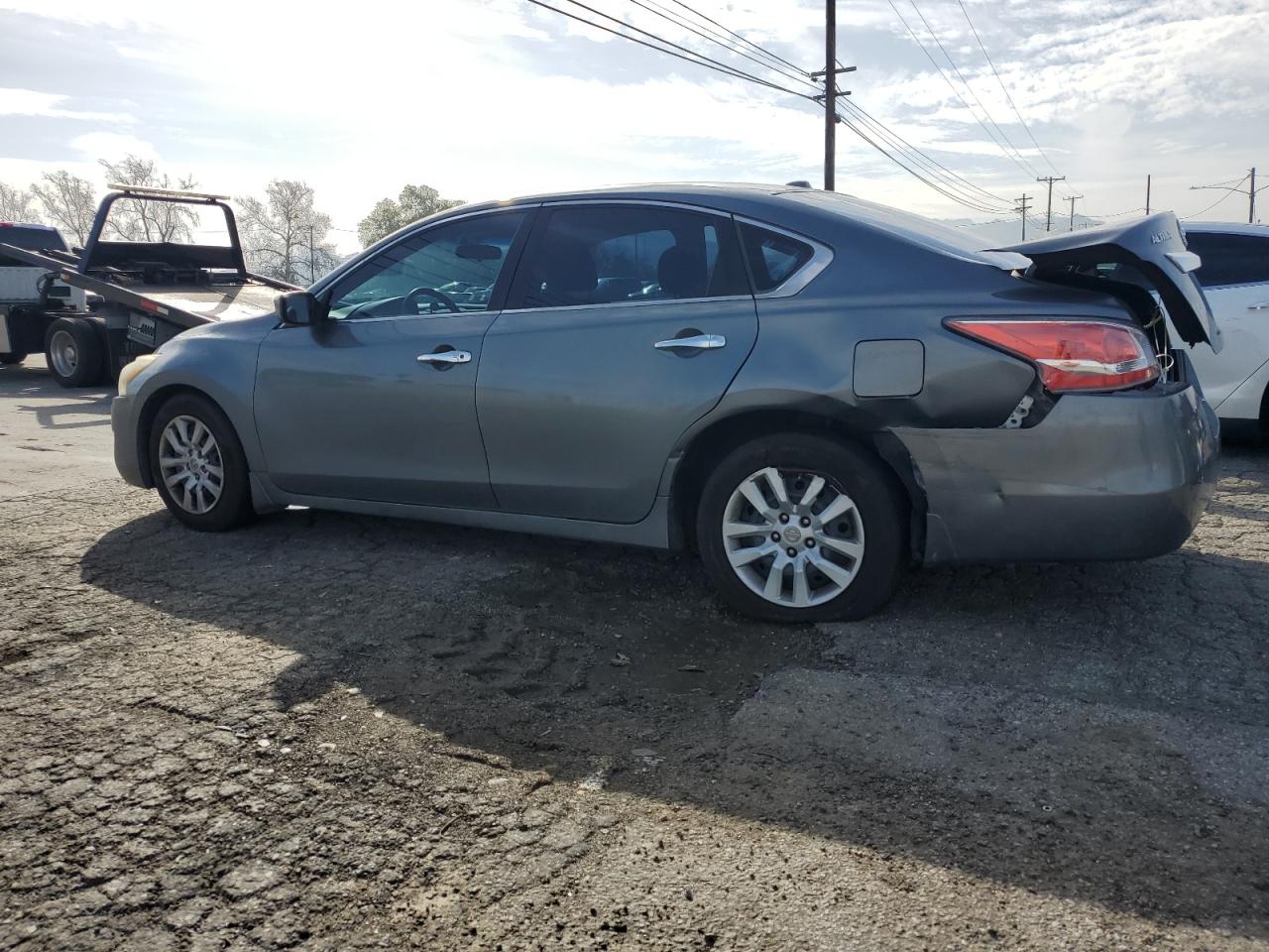 2014 Nissan Altima - Image 2