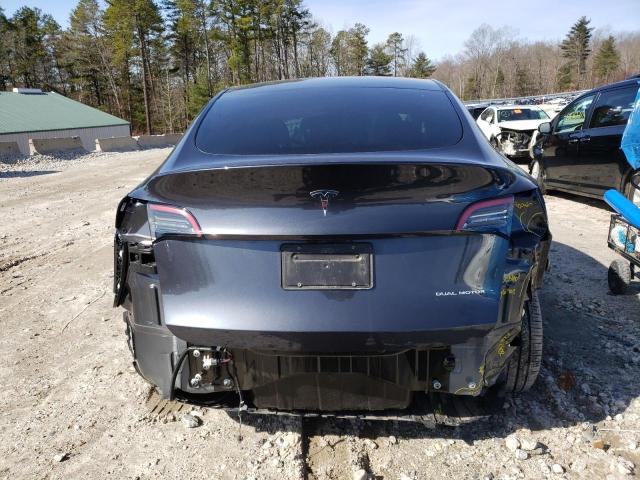  TESLA MODEL Y 2024 Szary
